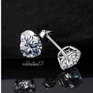 Sterling Silver 6mm Diamond stud earrings